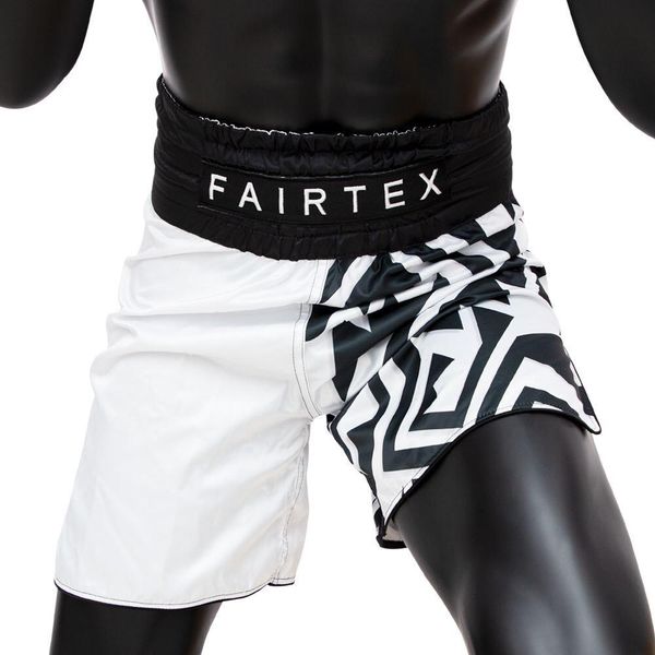 Fairtex Spodenki Bokserskie BT2003 Monochrome. Białe szorty FAIRTEX, s, bez wzorów, sportowe. Za 279.00 zł.