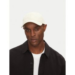 Czapka z daszkiem Calvin Klein. Brązowe czapki z daszkiem CALVIN KLEIN, bez wzorów. Za 99.99 zł.