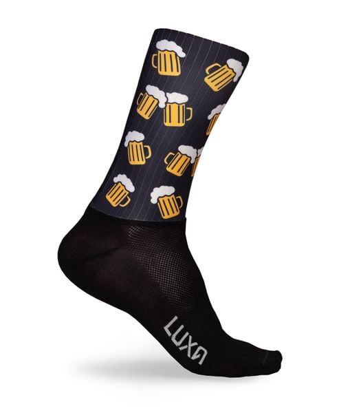 Skarpetki Kolarskie Aero Beer Black. Czarne skarpety LUXA, bez wzorów, z materiału. Za 119.00 zł.