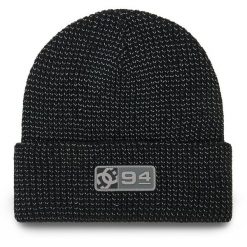 Czapka DC Shoes. Czarne czapki zimowe DC Shoes, bez wzorów. Za 129.99 zł.