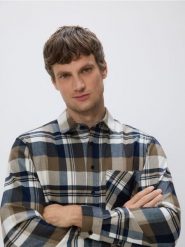 Koszula regular fit w kratę - beżowy. Brązowe koszule Reserved, l, bez wzorów, z tkaniny, bez kołnierzyka, bez ramiączek. Za 129.99 zł.