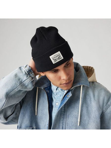 Levi's Czapka beanie w kolorze czarnym rozmiar: onesize. Czarne czapki zimowe Levi's®, bez wzorów, z bawełny. Za 92.86 zł.