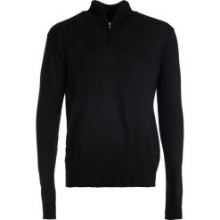 Czarny Sweter Holborn. Czarne swetry nierozpinane Born2be, na jesień, l, bez wzorów, bez kołnierzyka, bez ramiączek. Za 59.99 zł.