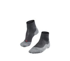 Skarpetki Falke TK5 Short. Szare skarpety Falke, bez wzorów, z poliamidu. Za 156.50 zł.
