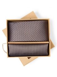 Finshley & Harding London krawat i poszetka z jedwabiu Mężczyźni Jedwab brązowy, ONE SIZE. Brązowe krawaty i muchy Finshley & Harding London, bez wzorów, z jedwabiu. Za 199.95 zł.