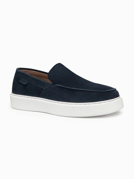 Męskie zamszowe półbuty slip on na grubej podeszwie – granatowe V4 - Rozmiar: 41. Niebieskie eleganckie półbuty Ombre Clothing, z aplikacjami, z gumy, bez obcasa, bez zapięcia. Za 425.99 zł.
