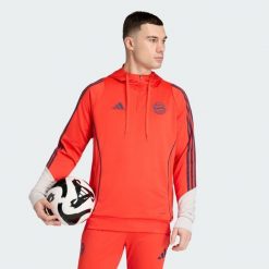 Bluza Z Kapturem Fc Bayern 25/26. Czerwone bluzy z kapturem Adidas, bez wzorów, z kapturem. Za 279.00 zł.