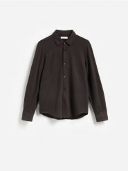 Koszula regular fit z wiskozą - zielony. Zielone koszule Reserved, l, bez wzorów, z dzianiny, bez kołnierzyka, bez ramiączek. Za 129.99 zł.