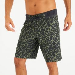 Spodenki surfingowe męskie Olaian 900 20" Morpho Army. Zielone odzież kąpielowa OLAIAN, l, bez wzorów, z elastanu, sportowe. Za 159.99 zł.