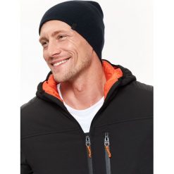 CZAPKA MĘSKA. Czapki zimowe marki TOP SECRET. W wyprzedaży za 19.99 zł.