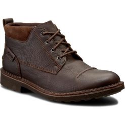 Trzewiki CLARKS - Lawes Top 261200137 Brown WLined Lea. Botki sznurowane marki Clarks. W wyprzedaży za 329.00 zł.