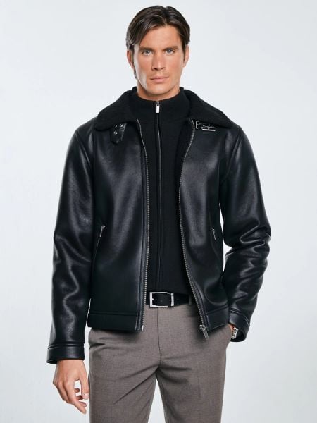 Kurtka męska pilotka z kołnierzem ze skóry ekologicznej czarna Nimo 906. Czarne kurtki BIG STAR, l, bez wzorów, z futra, bez kaptura. W wyprzedaży za 359.99 zł.