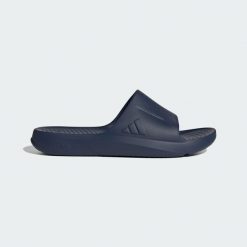 KLAPKI LIGHTSHIFT. Czarne klapki Adidas, z syntetyku. Za 129.00 zł.