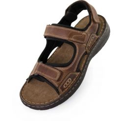 Męskie skórzane sandały Nell Gets Camel Brown. Brązowe sandały ENELL, bez zapięcia. Za 329.99 zł.