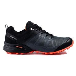 Buty trekkingowe DK czarne. Czarne trekkingi bez wzorów, bez zapięcia. Za 231.50 zł.