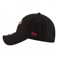 Czapka New Era NBA The League Miami Heat. Czarne czapki zimowe New Era, bez wzorów. Za 99.97 zł.