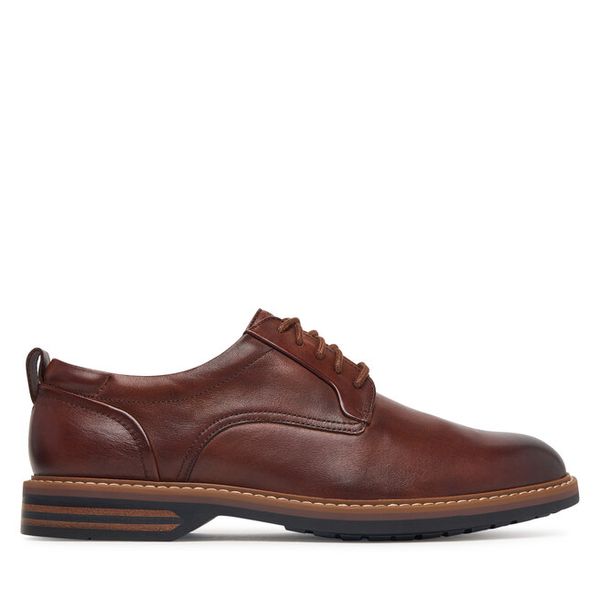 Półbuty Clarks. Brązowe eleganckie półbuty Clarks, bez wzorów, bez obcasa, bez zapięcia. Za 479.99 zł.