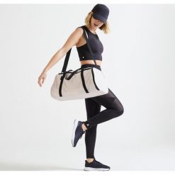 Torba fitness Domyos 20 l. Czarne torby na ramię DOMYOS, bez wzorów, na ramię, bez dodatków. Za 49.99 zł.
