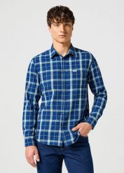 WRANGLER MĘSKA KOSZULA 1 PKT SHIRT GREEN INDIGO 112357231 W5X2017327. Niebieskie koszule Wrangler, m, bez wzorów, bez kołnierzyka, bez ramiączek. Za 229.99 zł.