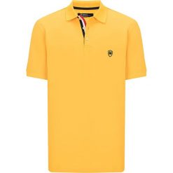 Koszulka polo w kolorze żółtym. Bezrękawniki marki RNT23. W wyprzedaży za 79.95 zł.
