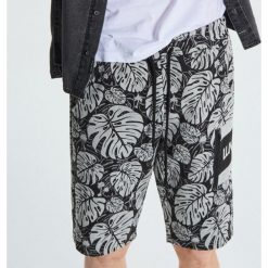 Dresowe szorty cargo - Jasny szary. Krótkie spodenki sportowe marki Cropp. Za 79.99 zł.