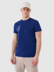 4F T-shirt regular z nadrukiem męski - granatowy M. Niebieskie t-shirty 4F, m, bez wzorów, z bawełny, bez kołnierzyka, bez ramiączek. W wyprzedaży za 49.99 zł.