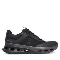 Buty na siłownię On. Czarne buty sportowe casual On, bez wzorów, bez zapięcia. Za 599.99 zł.