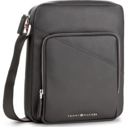 Saszetka TOMMY HILFIGER - Th Diagonal Reporter AM0AM02843 002. Saszetki i nerki marki Tommy Hilfiger. W wyprzedaży za 299.00 zł.