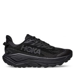 Buty do biegania Hoka. Czarne buty do biegania HOKA, bez wzorów, z gore-texu, bez zapięcia, do biegania, gore-tex. Za 819.99 zł.