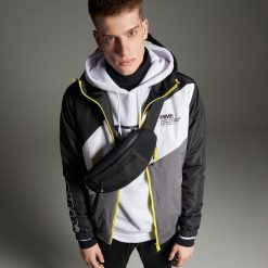 Kurtka o sportowym kroju z kolekcji M2A - Czarny. Kurtki marki Cropp. Za 189.99 zł.