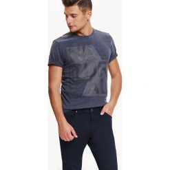 T-SHIRT MĘSKI Z NADRUKIEM. T-shirty TOP SECRET. W wyprzedaży za 9.99 zł.