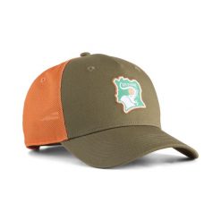 Czapka typu trucker reprezentacji Wybrzeża Kości Słoniowej PUMA. Zielone czapki z daszkiem Puma, na wiosnę, bez wzorów. Za 119.00 zł.