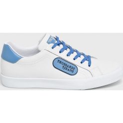 Trussardi Jeans - Buty. Białe buty sportowe casual TRUSSARDI JEANS, bez wzorów, z jeansu, z okrągłym noskiem, bez zapięcia. W wyprzedaży za 289.90 zł.