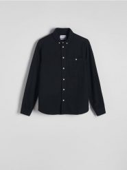 Jeansowa koszula regular fit - czarny. Czarne koszule Reserved, l, bez wzorów, z bawełny, bez kołnierzyka, bez ramiączek. W wyprzedaży za 79.99 zł.