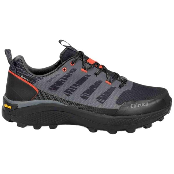 Buty trekkingowe Chiruca Cenote 08. Szare buty turystyczne Chiruca, bez wzorów, z gore-texu, bez zapięcia, trekkingowe, gore-tex. Za 715.20 zł.
