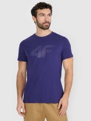 4F T-shirt regular z nadrukiem męski - granatowy L. Niebieskie t-shirty 4F, l, bez wzorów, z bawełny, bez kołnierzyka, bez ramiączek. W wyprzedaży za 39.99 zł.