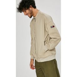 Tommy Jeans - Kurtka bomber. Kurtki marki Tommy Jeans. W wyprzedaży za 399.90 zł.