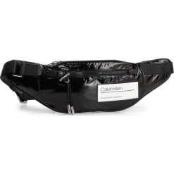 Saszetka nerka CALVIN KLEIN - Bind Urban Crossbody K60K605428 001. Saszetki i nerki CALVIN KLEIN. W wyprzedaży za 249.00 zł.