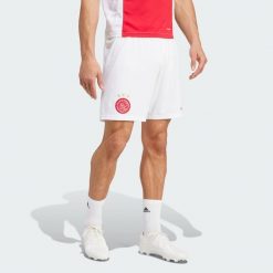 Szorty Ajax Amsterdam 24/25 Home. Białe szorty Adidas, s, bez wzorów, z materiału, sportowe. W wyprzedaży za 159.20 zł.