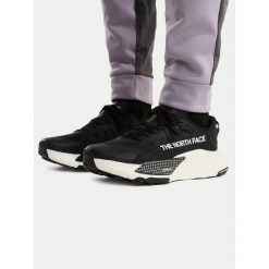 Buty do biegania The North Face. Czarne buty do biegania The North Face, bez wzorów, bez zapięcia, do biegania. Za 649.99 zł.