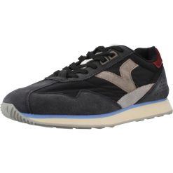 Buty VICTORIA ROOT WASHED Czarny. Czarne buty turystyczne VICTORIA, bez wzorów, ze skóry, bez zapięcia, trekkingowe. Za 328.99 zł.