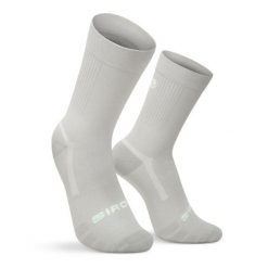 Skarpetki sportowe Boombastic Siroko BBC Amp Gray. Szare skarpety SIROKO, bez wzorów, z elastanu. Za 59.00 zł.