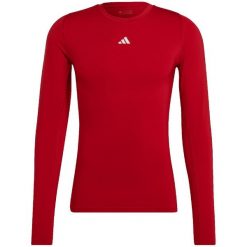 Koszulka męska adidas Techfit Aeroready Long Sleeve Tee. Czerwone odzież kompresyjna Adidas, m, bez wzorów, z elastanu, na fitness i siłownię, techfit (adidas). Za 115.99 zł.