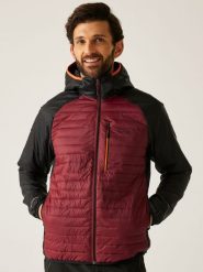 Regatta Kurtka przejściowa "Rowak" w kolorze czerwono-czarnym rozmiar: M. Czerwone kurtki Regatta, m, bez wzorów, bez kaptura. Za 161.73 zł.