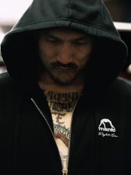 MANTO bluza z kapturem FIGHT COMPANY czarna. Czarne bluzy z kapturem Manto, xs, bez wzorów, z bawełny, z kapturem. Za 289.00 zł.