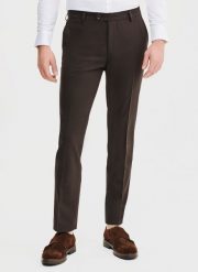 PAKO LORENTE – Brązowe spodnie garniturowe. Brązowe garnitury Pako Lorente, m, bez wzorów, z poliesteru. Za 599.99 zł.