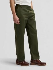 MESKIE SPODNIE LEE LOOSE WORKWEAR CHINO OAK MOSS 112378739. Zielone eleganckie spodnie Lee, l, bez wzorów, z materiału. Za 189.99 zł.