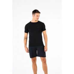 Koszulka termoaktywna męska Woolona Juno Bezszwowa Merino. Czarne bielizna termoaktywna WOOLONA, m, bez wzorów, bez ramiączek. W wyprzedaży za 270.00 zł.