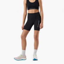 Krótkie legginsy trening junior Swedemount Core Pocket Tights Short. Czarne legginsy długie sportowe SWEDEMOUNT, m, bez wzorów, z materiału, do biegania. Za 79.99 zł.
