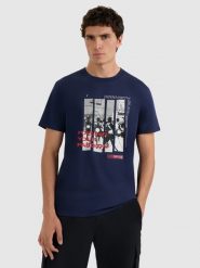 4F T-shirt regular z nadrukiem męski - granatowy XL. Niebieskie t-shirty 4F, m, bez wzorów, bez kołnierzyka, bez ramiączek. Za 69.99 zł.